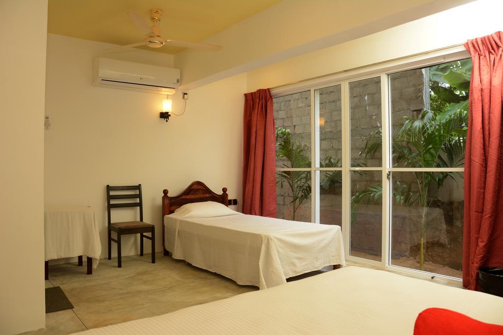 Hotel Tobiko Trincomalee Luaran gambar
