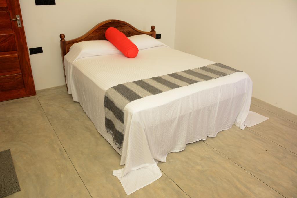 Hotel Tobiko Trincomalee Luaran gambar