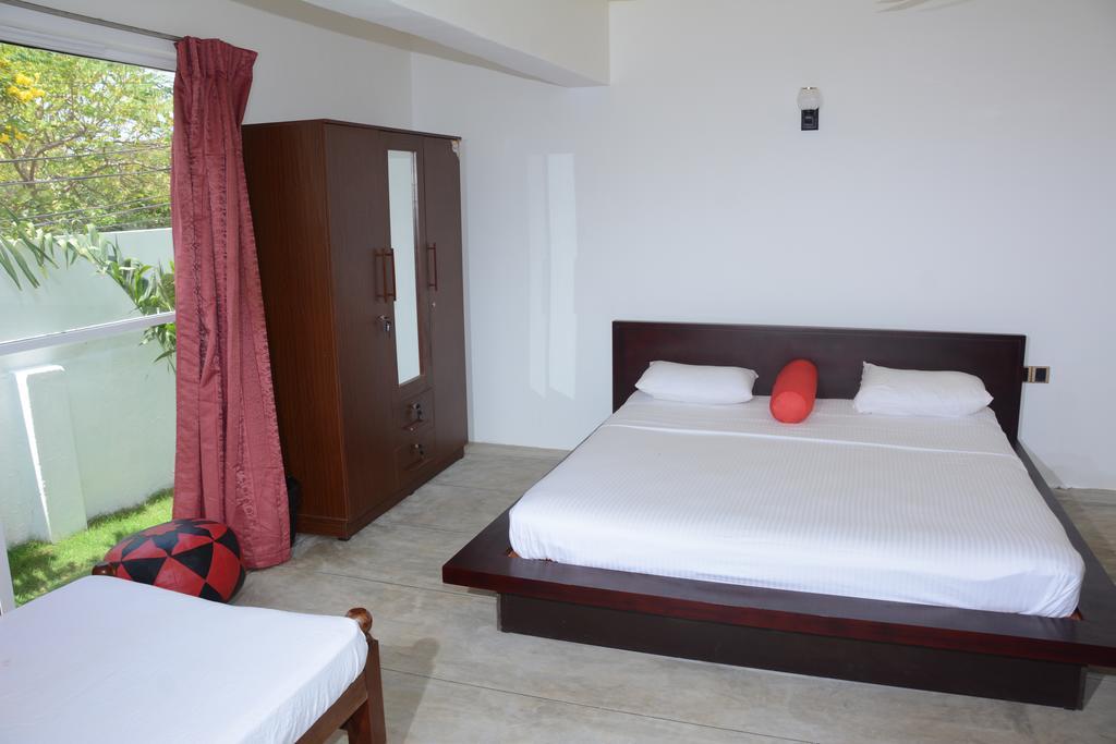 Hotel Tobiko Trincomalee Luaran gambar