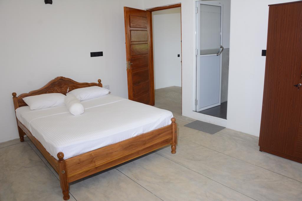 Hotel Tobiko Trincomalee Luaran gambar