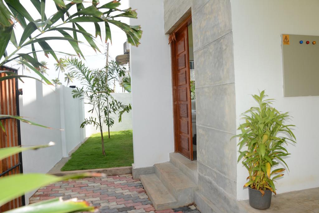 Hotel Tobiko Trincomalee Luaran gambar