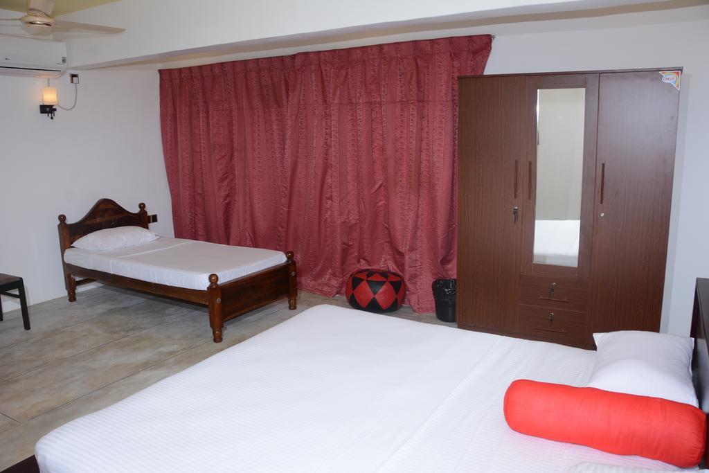 Hotel Tobiko Trincomalee Luaran gambar