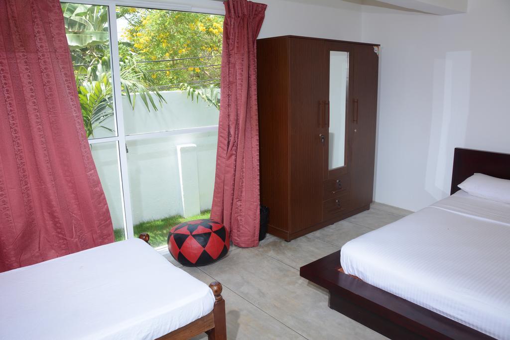 Hotel Tobiko Trincomalee Luaran gambar