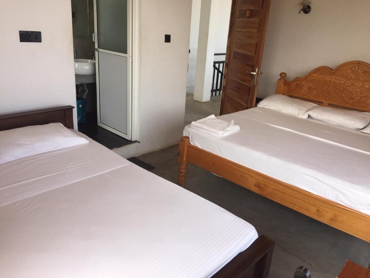 Hotel Tobiko Trincomalee Luaran gambar
